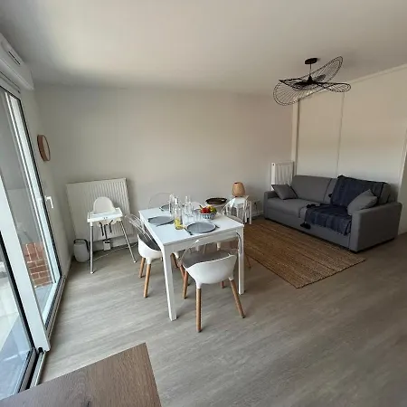 Casa vacanze Maison Neuve Proche Et Commerces *