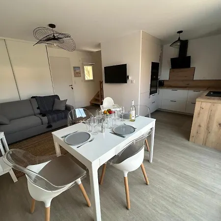 Maison Neuve Proche Et Commerces