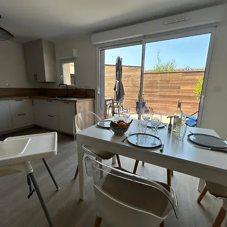 Maison Neuve Proche Et Commerces *